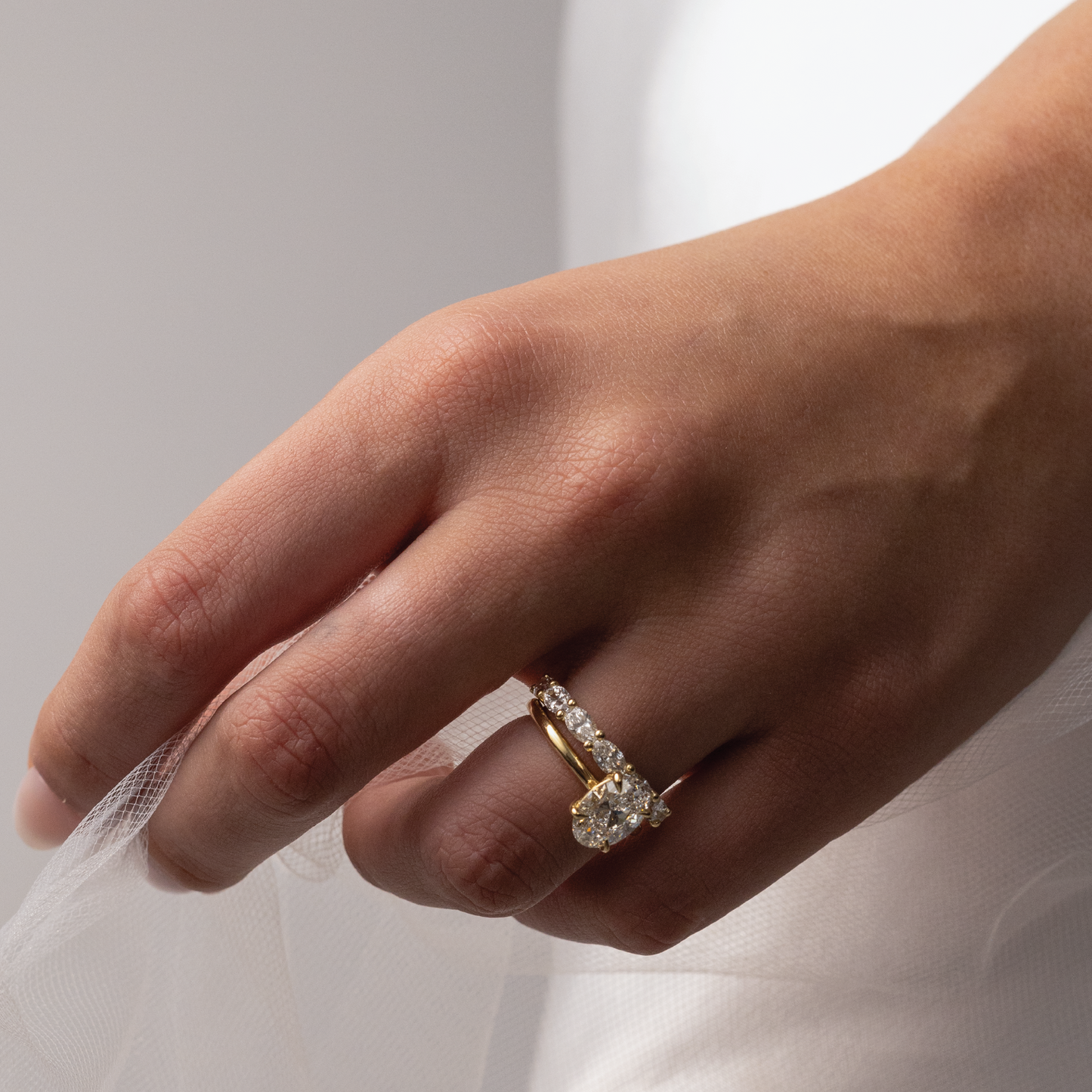 The Luise Ring® - Oval Solitaire