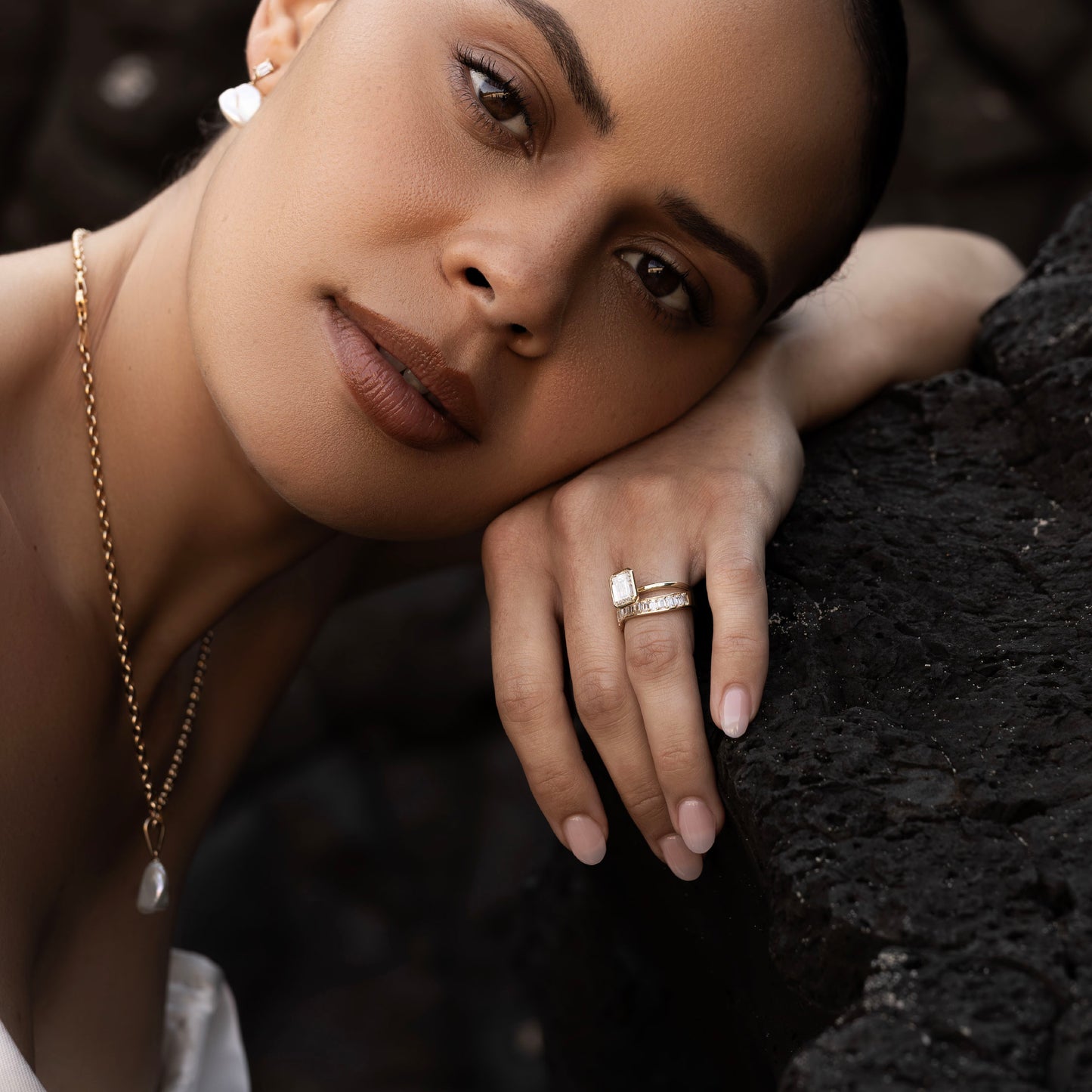 The Narelle Ring - Emerald Contour Ceremonial Ring