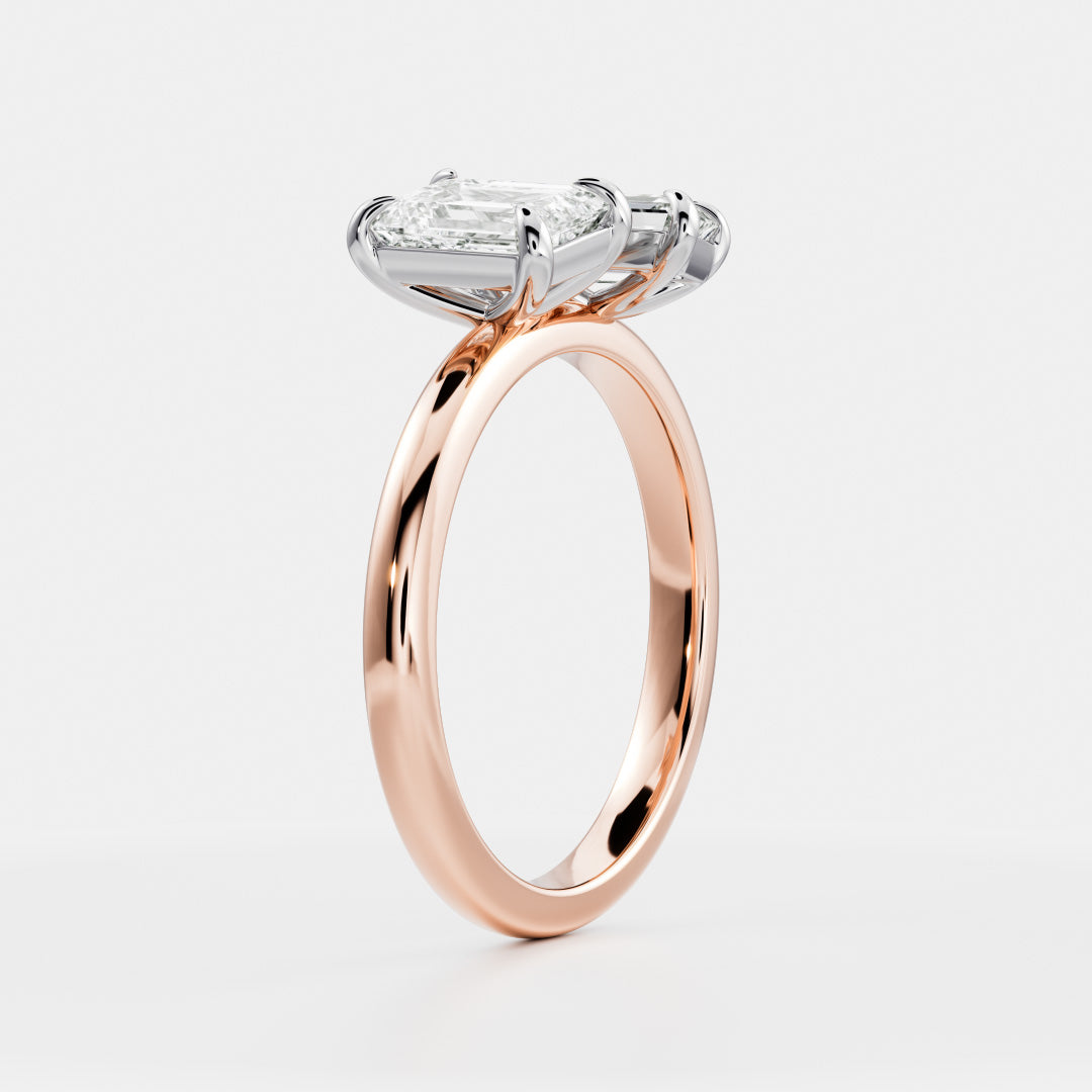 The Audrey Ring - Emerald Toi et Moi