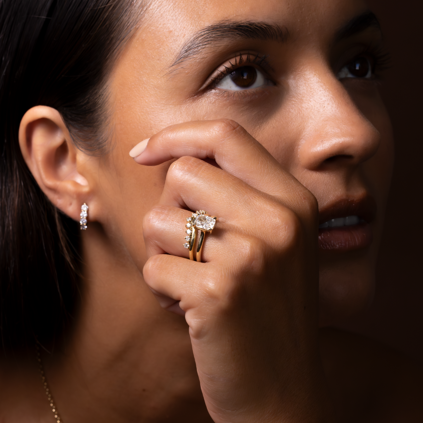 The Cybelle Ring - Chevron Wedding Band