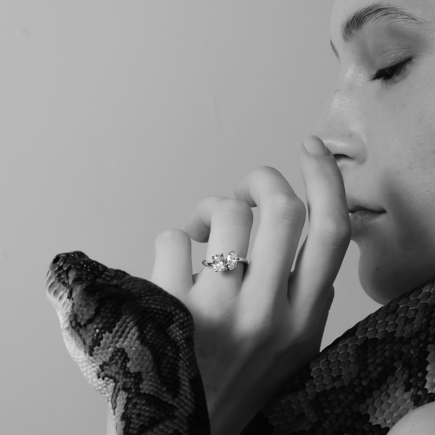 The Athaliah Ring - Oval and Marquise Curved Toi et Moi