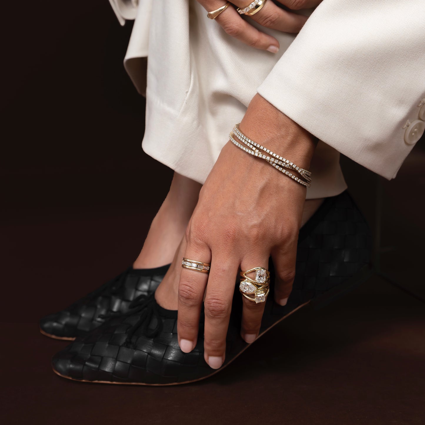 The Aleasa Ring - Split Shank East-West Pear Solitaire