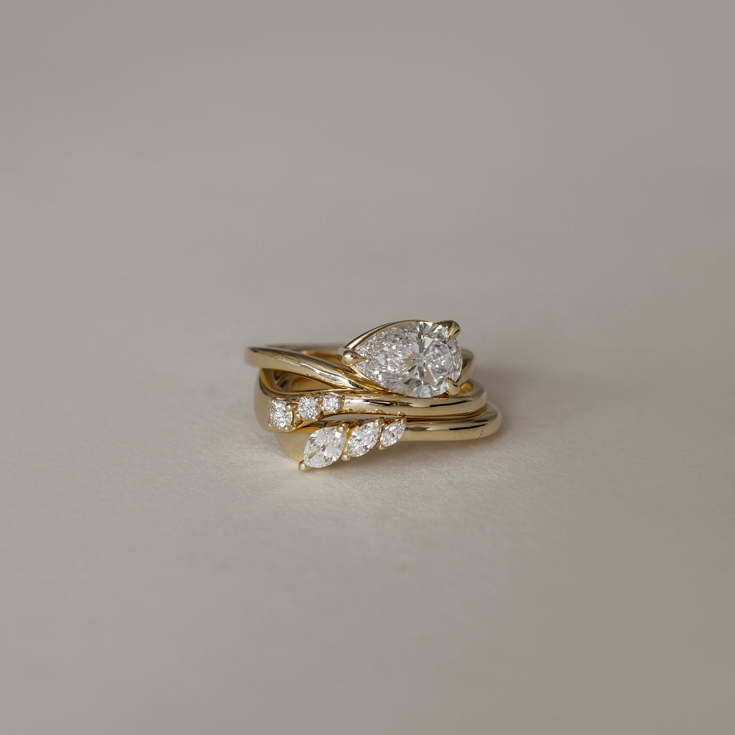 The Eve Ring - Curved Round Brilliant Ceremonial Ring