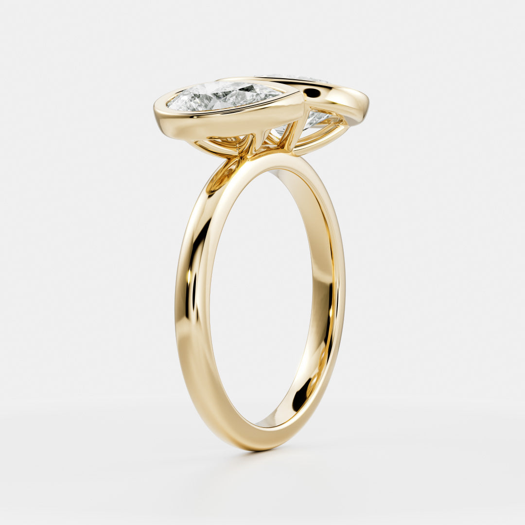 The Zélie Ring - Oval and Pear Bezel Toi et Moi