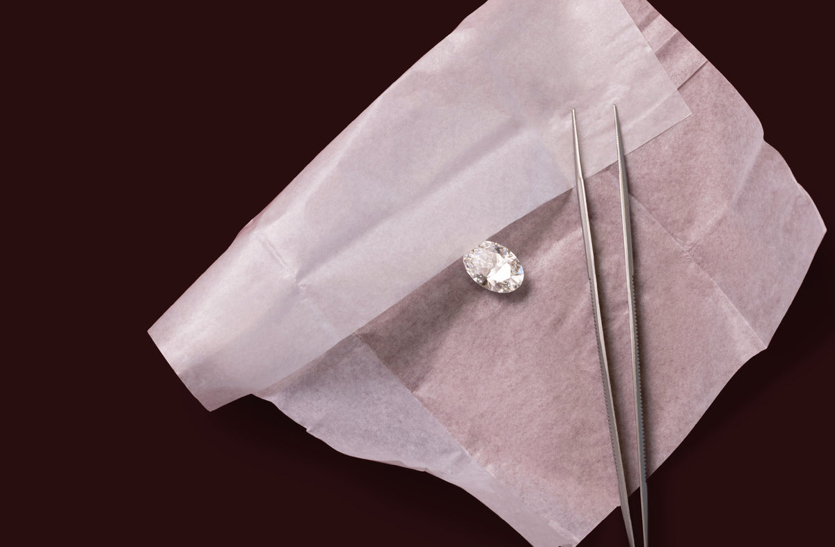 Finding Your Oval Diamond: Carat, Dimensions & Ratio Explained