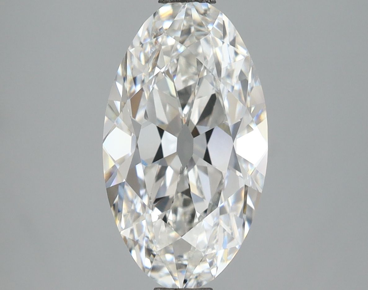Moval 2.8ct