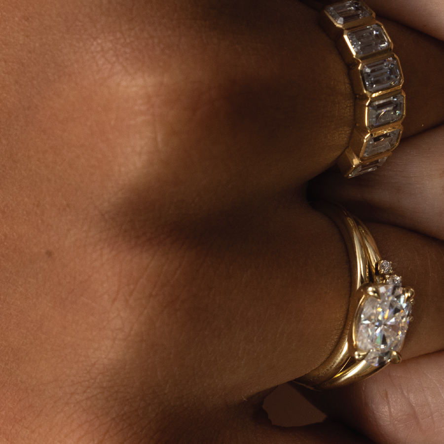 The Elora Ring - East-West Oval Solitaire