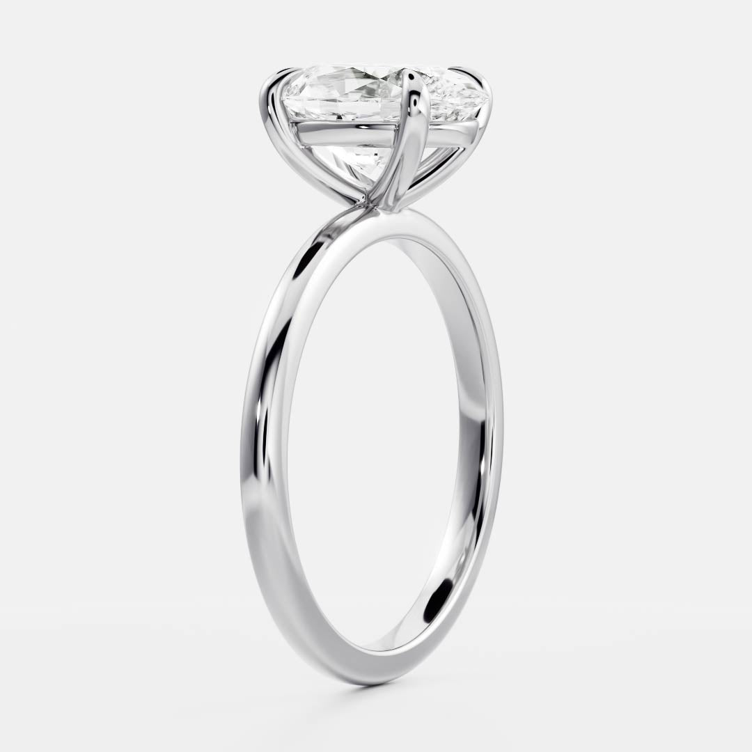 The Luise Ring - 1.5ct Moissanite Oval Solitaire