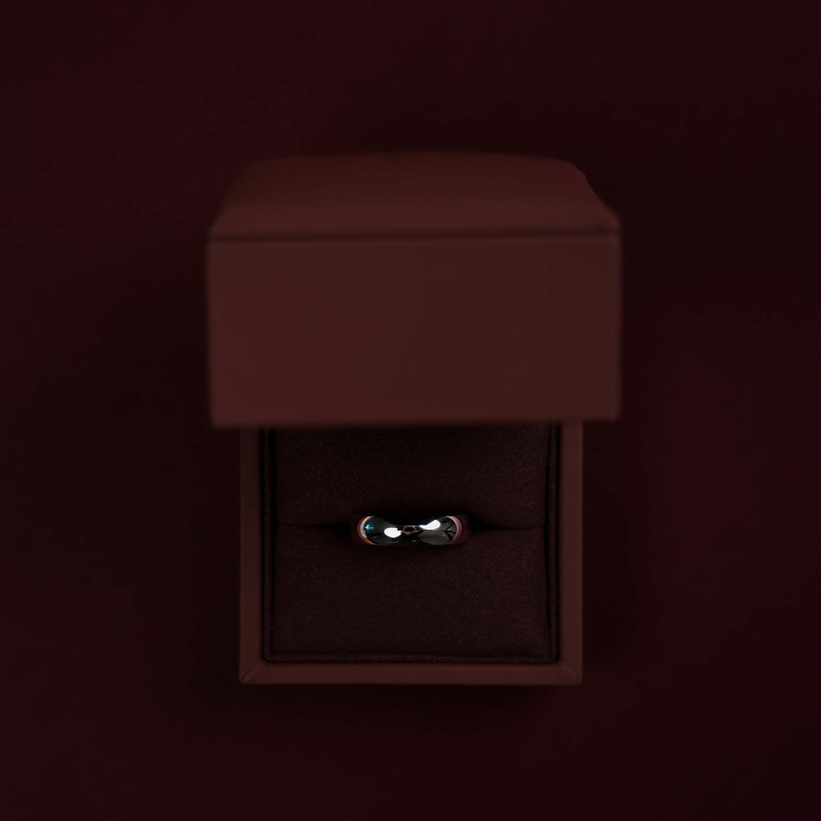 The Theo Ring - 9K White Gold