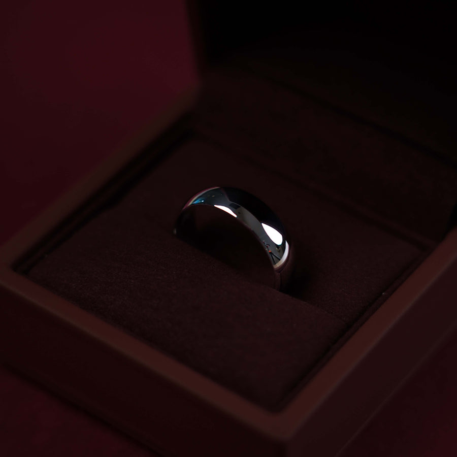 The Theo Ring - 9K White Gold