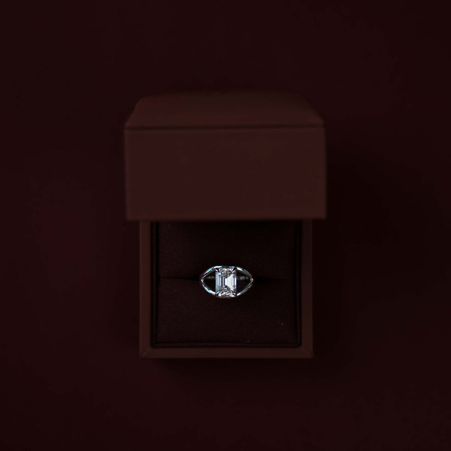 The Elise Ring - 2.8ct Moissanite Split Shank Emerald Solitaire