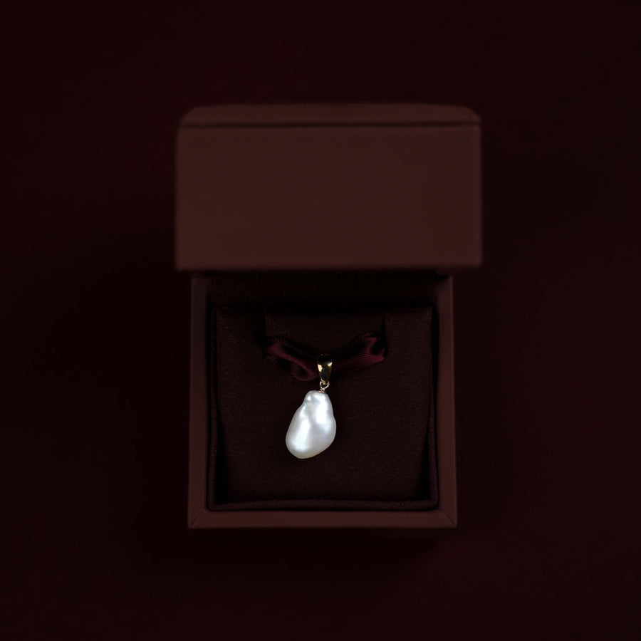 The Allora Keshi Pearl Pendant - 9K Yellow Gold