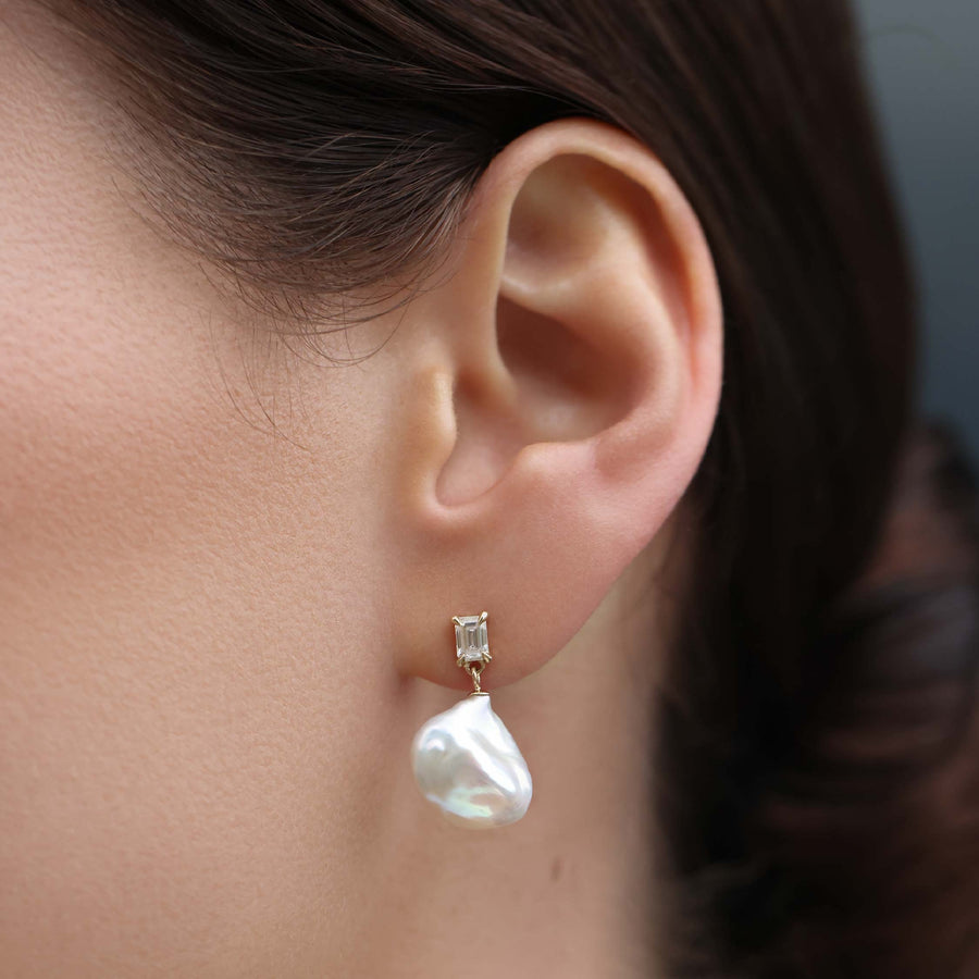 The Angelina Earrings - 0.6CTTW Keshi Pearl Lab Diamond Emerald Drop Earrings