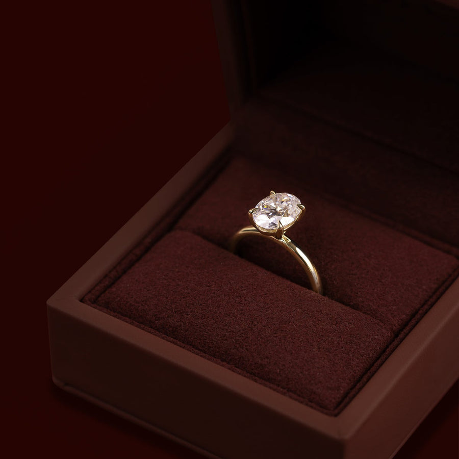 The Luise Ring® - 2.5ct Moissanite Oval Solitaire