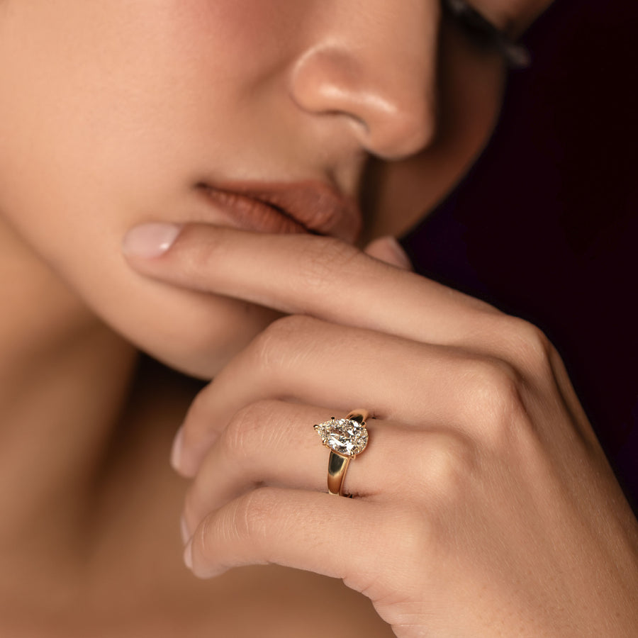The Alba Ring - Pear Reverse Taper Solitaire