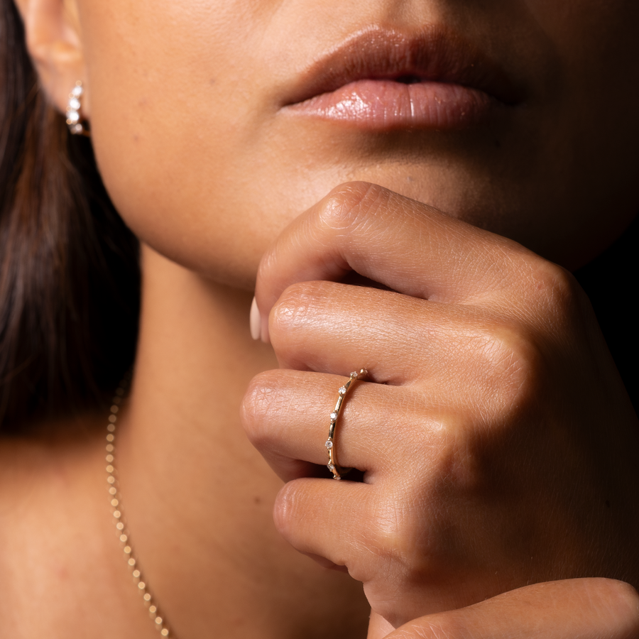The Harlow Ring - Dainty Round Brilliant Ring