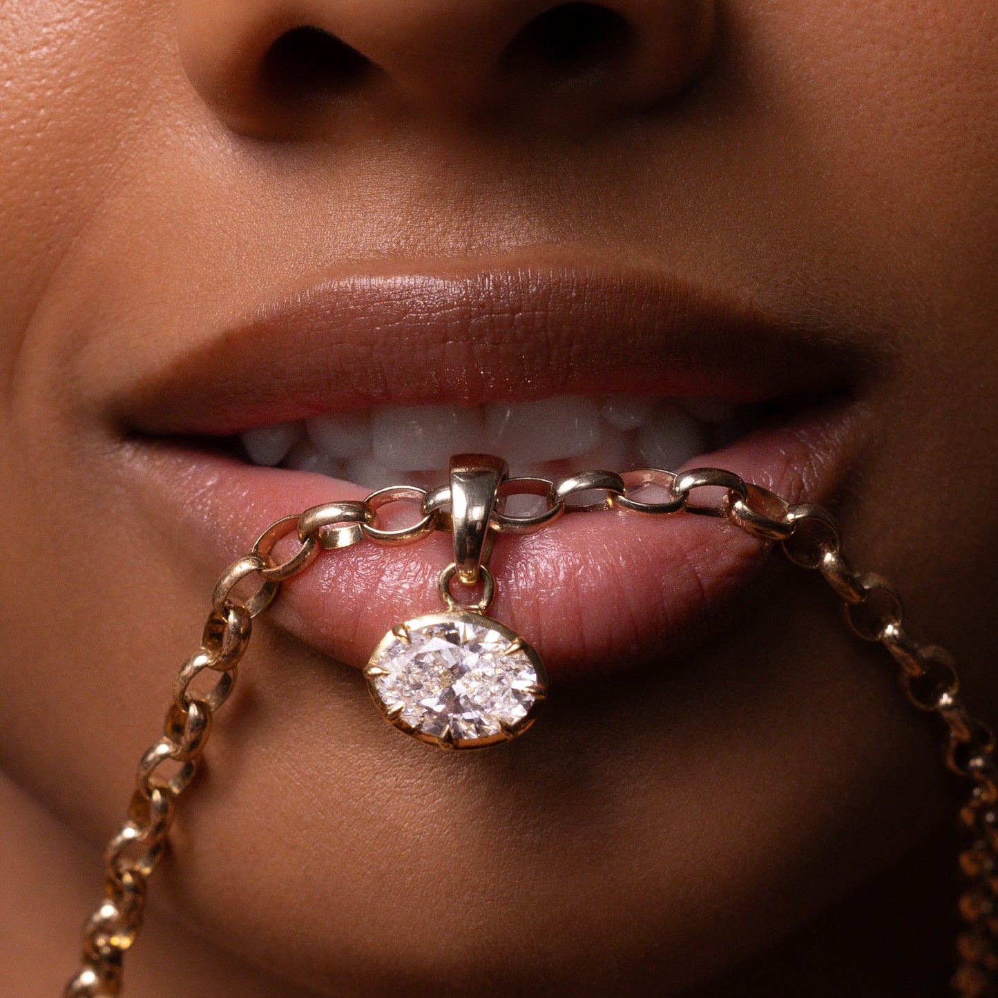 The Allegra Oval Pendant