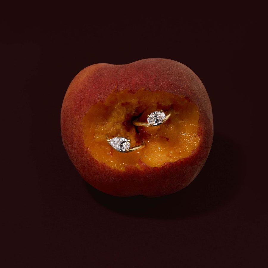 The Maya Ring - Oval Curved Solitaire