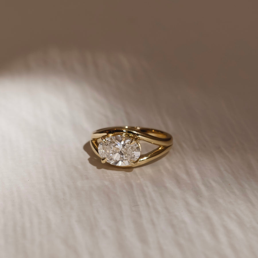 The Aleasa Ring - Split Shank East-West Oval Solitaire
