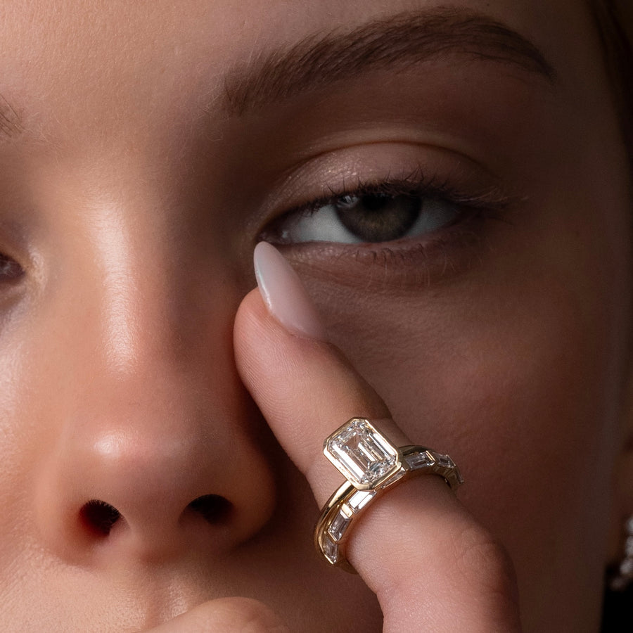 The Noemie Ring - Baguette Wedding Ring