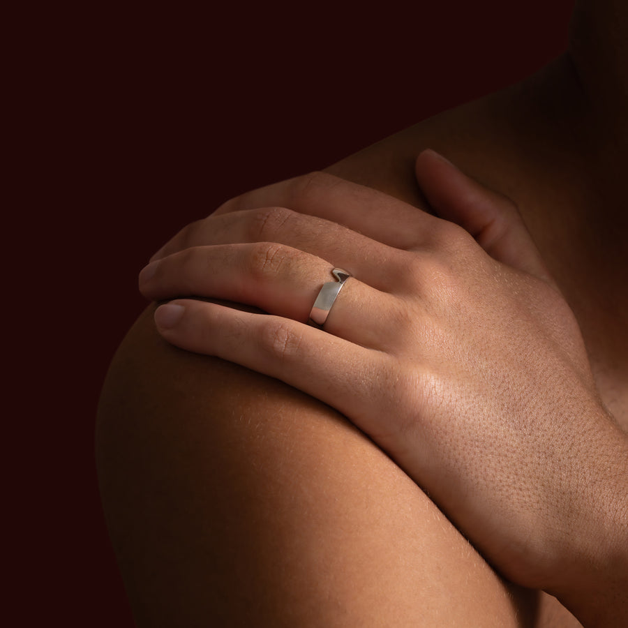 The Carlo Ring - Chevron Men's Wedding Band