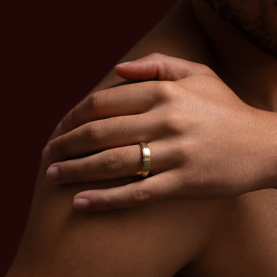 The Leon Ring - Flat Bevelled Edge Brushed Men's Wedding Band