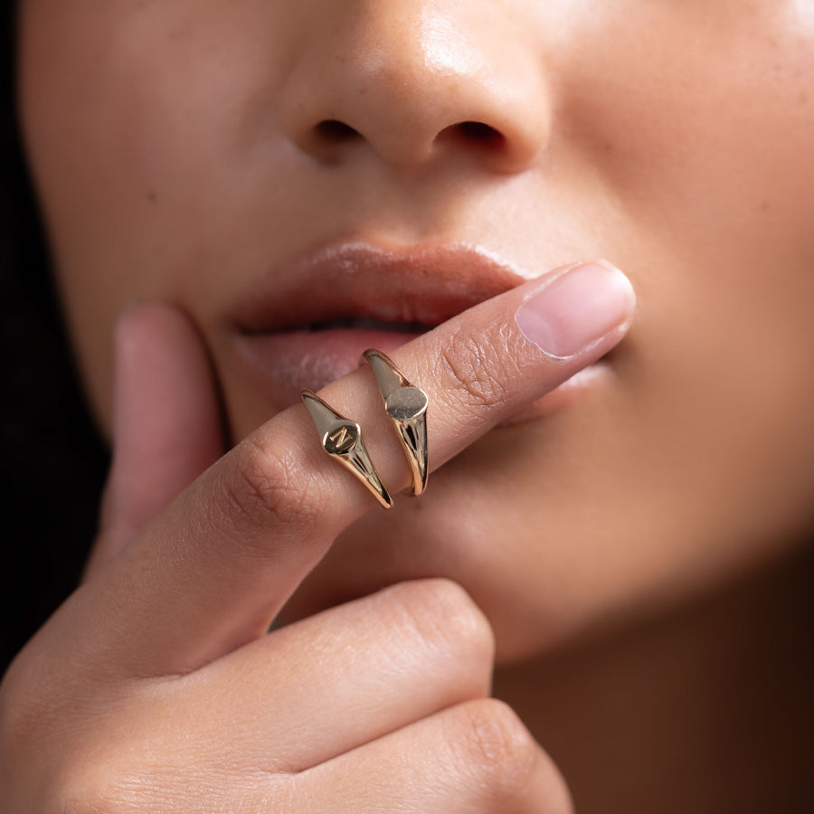 The Cleo Ring - Signature Oval Petite Signet