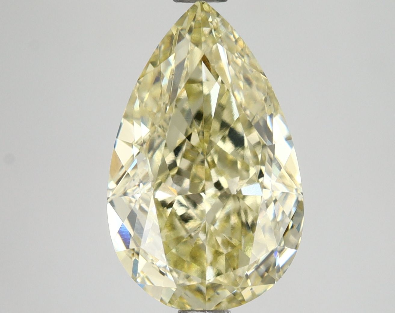Pear 3.09ct Fancy Intense Yellow