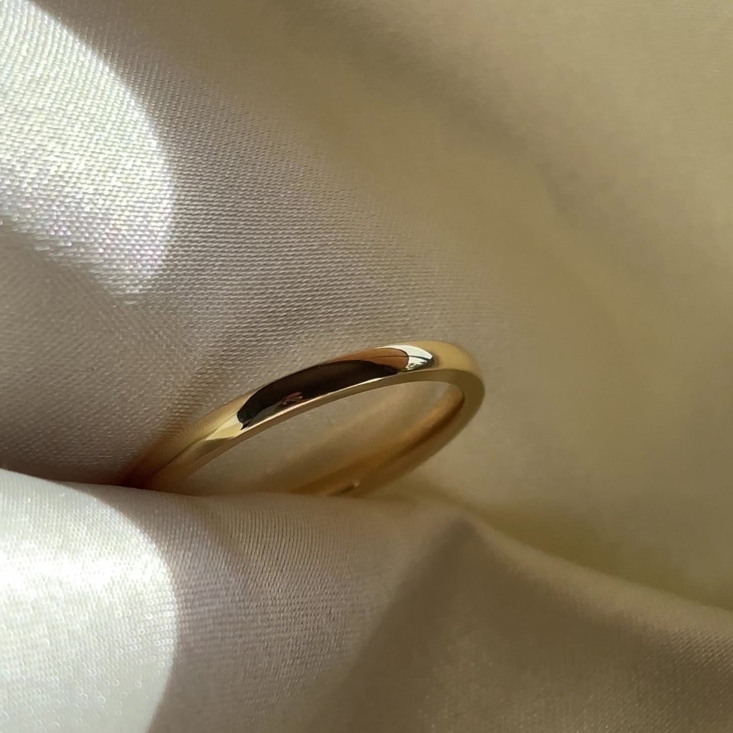 The Classic Comfort Fit Ring - 18K Yellow Gold