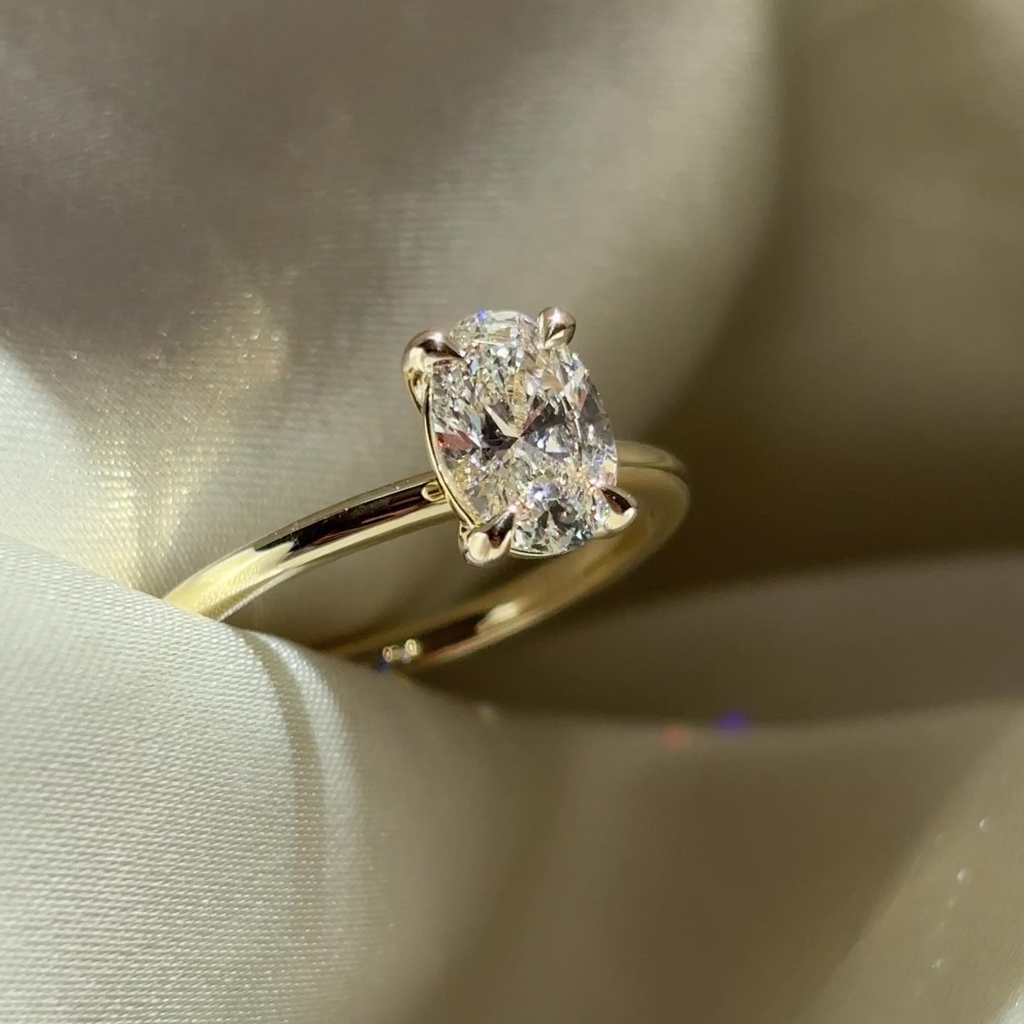 The Luise Ring® - 1.01ct Lab Grown Diamond Oval Solitaire