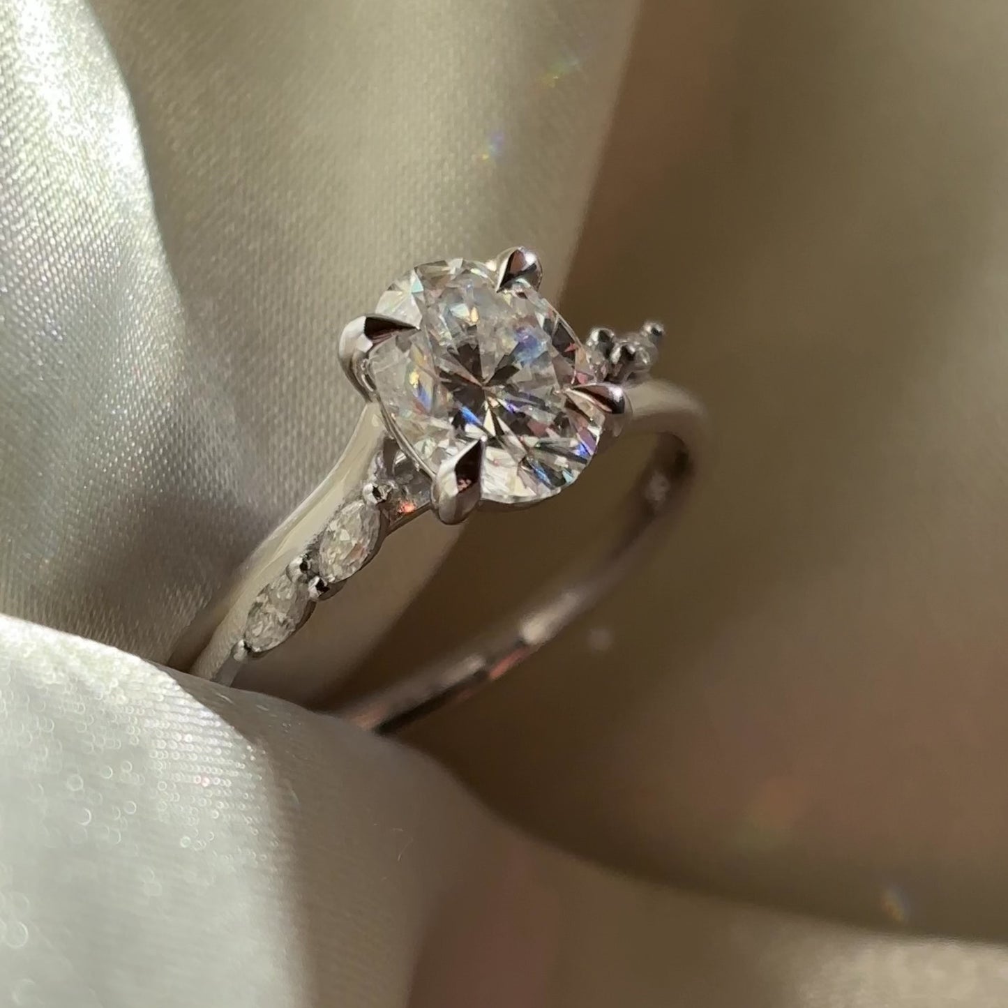 The Amira Ring - 1.5ct Moissanite Oval with Marquise Accents