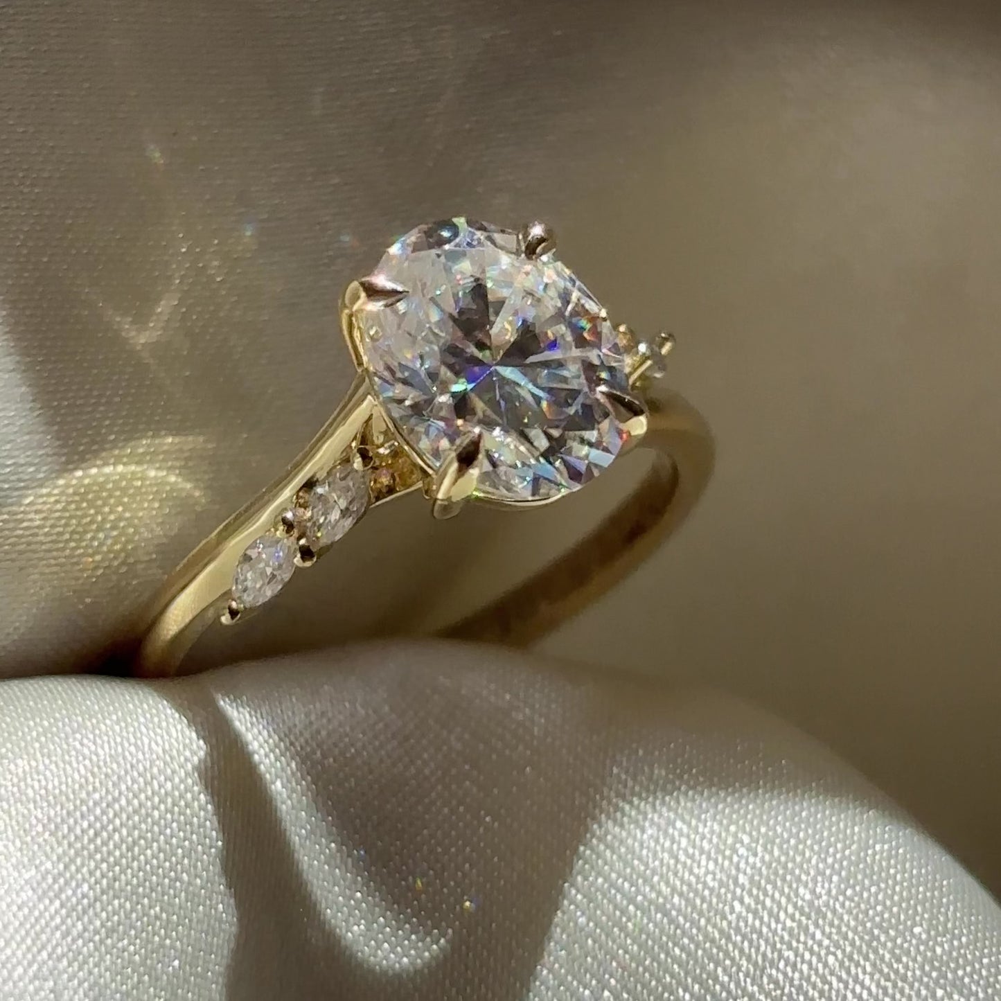 The Amira Ring™ - 2.1ct Moissanite Oval with Marquise Accents