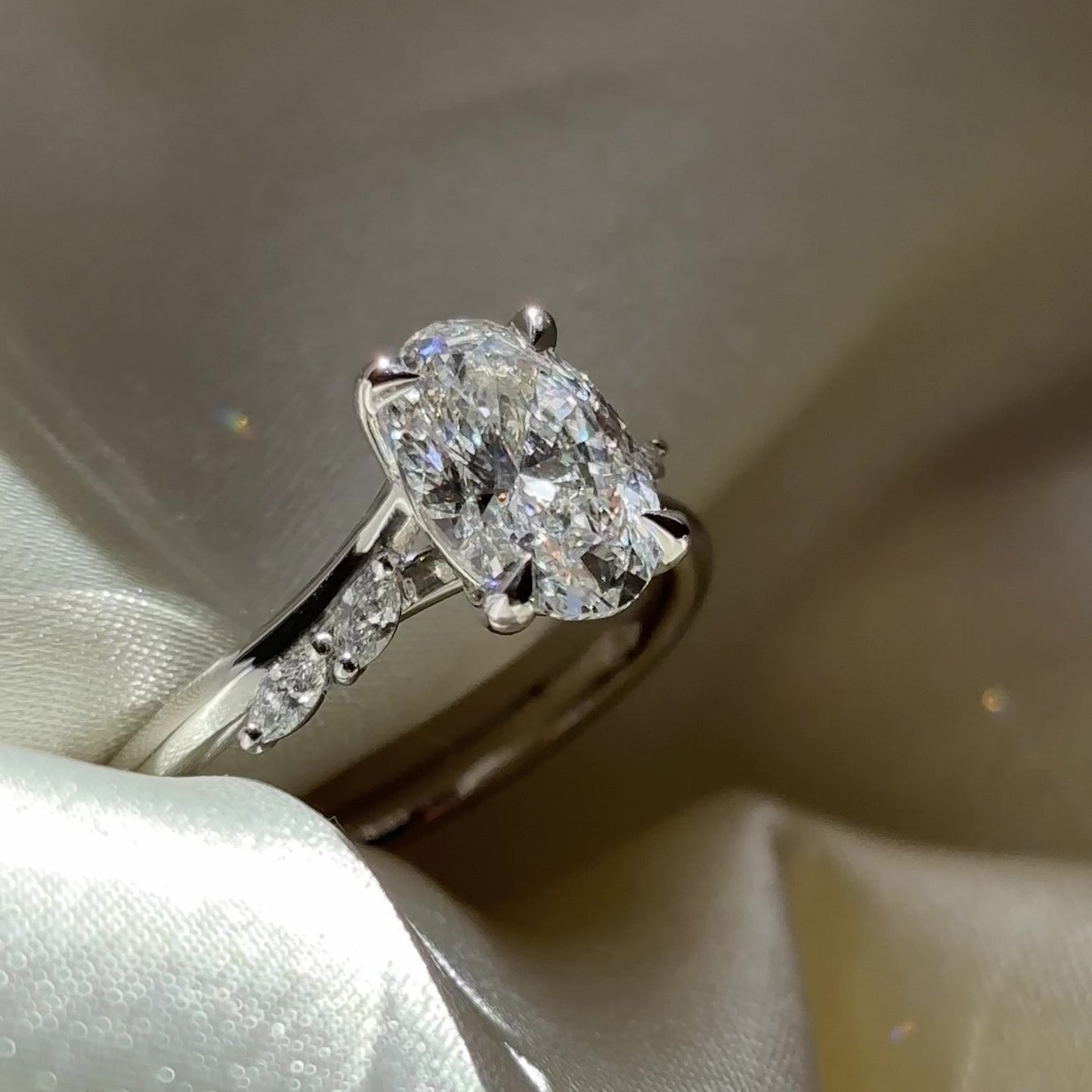 The Amira Ring™ - 1.50ct Lab Diamond Oval with Marquise Accents