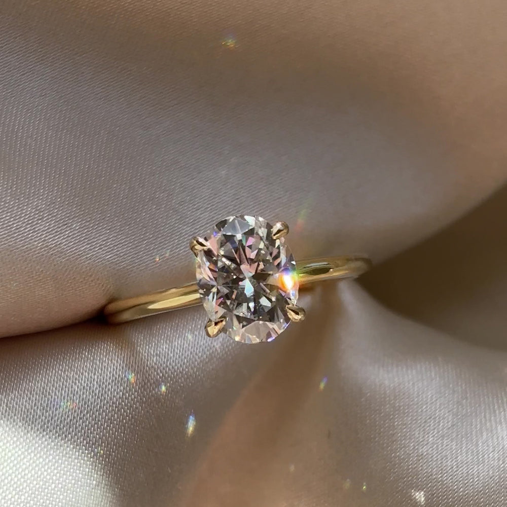 The Luise Ring - 2.1ct Moissanite Low Set Oval Solitaire