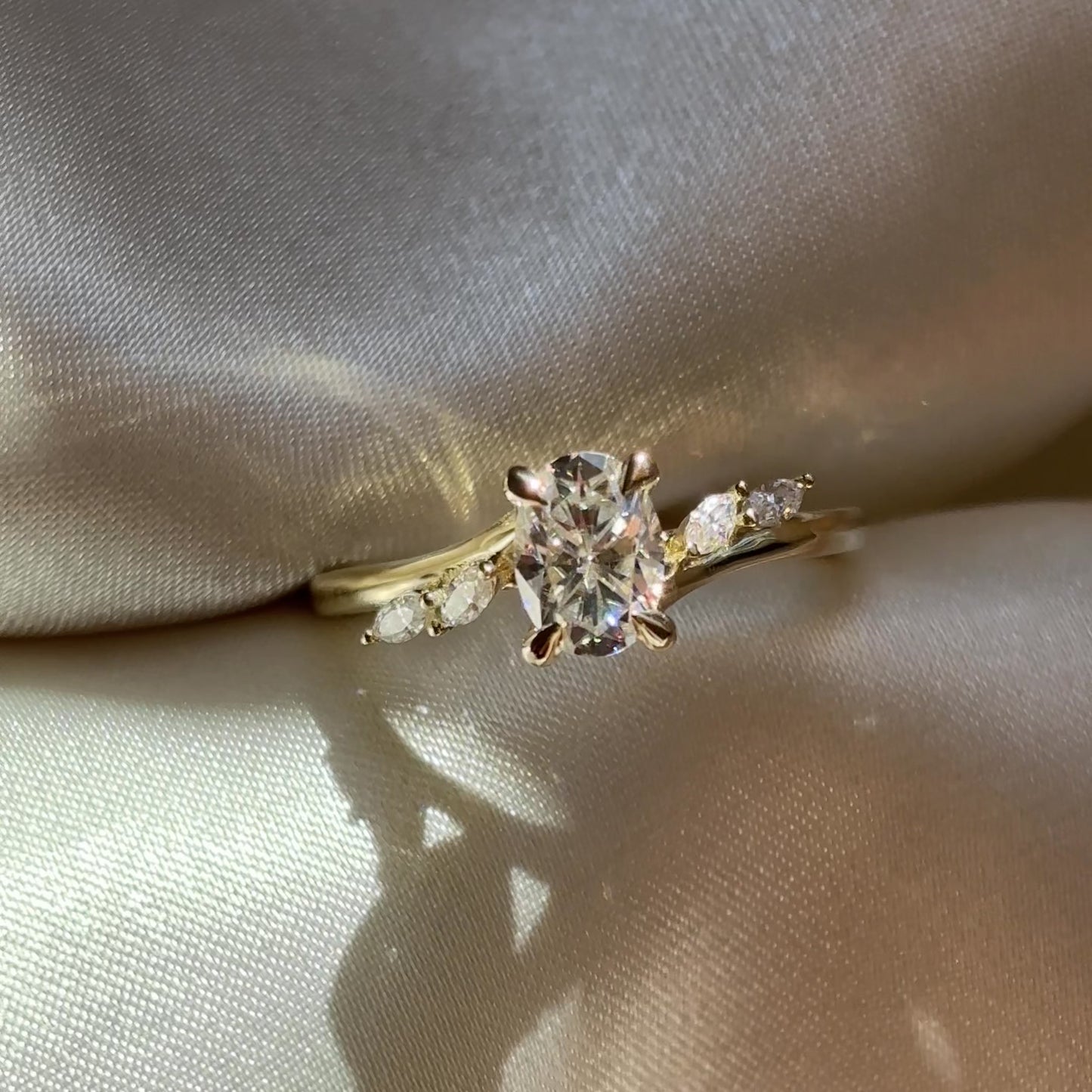 The Amira Ring - 1.0ct Moissanite Oval with Marquise Accents
