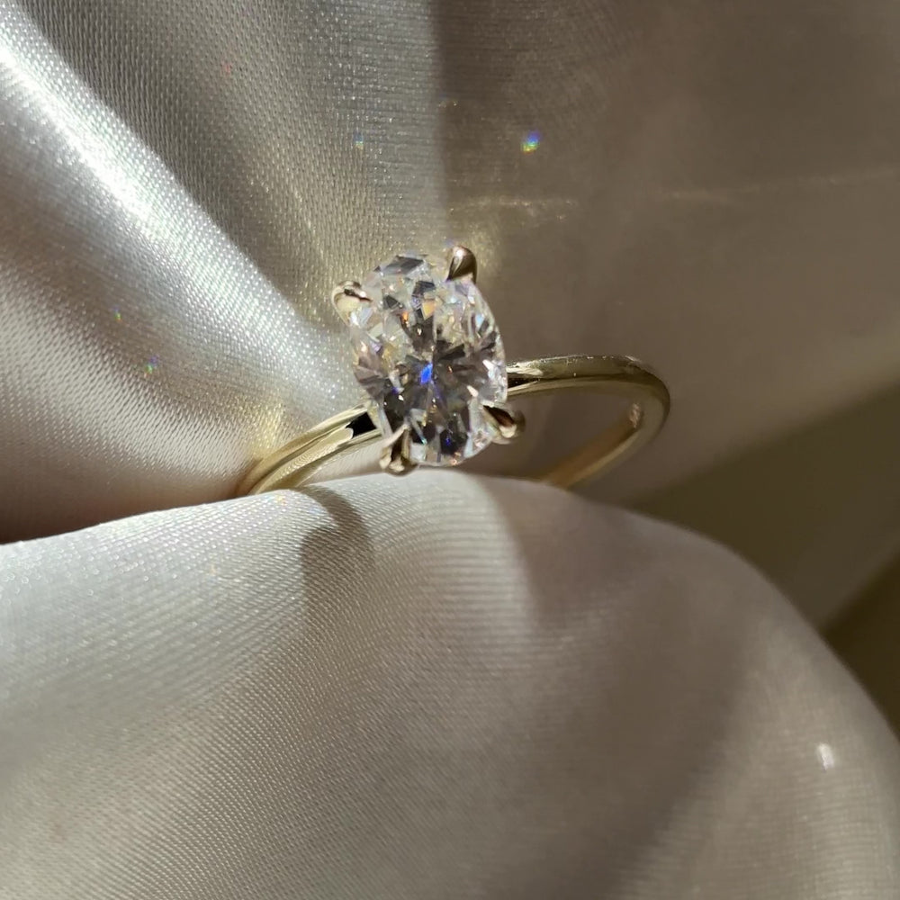 
                      
                        Load and play video in Gallery viewer, The Luise Ring - 1.8ct Moissanite Oval Solitaire
                      
                    