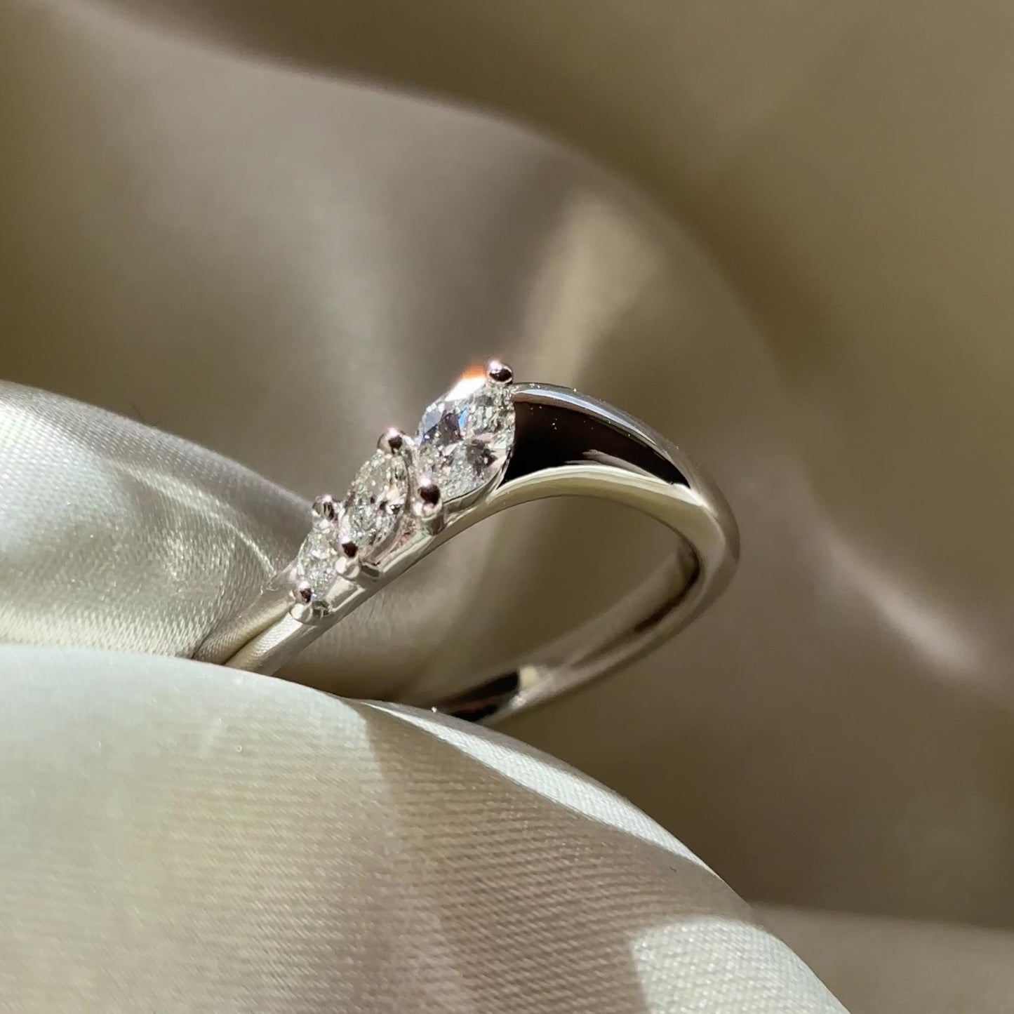 The Eve Ring - Lab Diamond Curved Marquise Wedding Ring