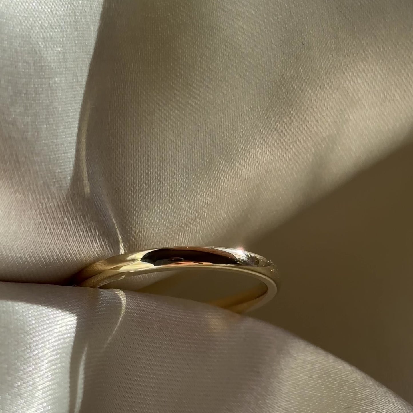 The Classic Comfort Fit Ring - 18K Yellow Gold