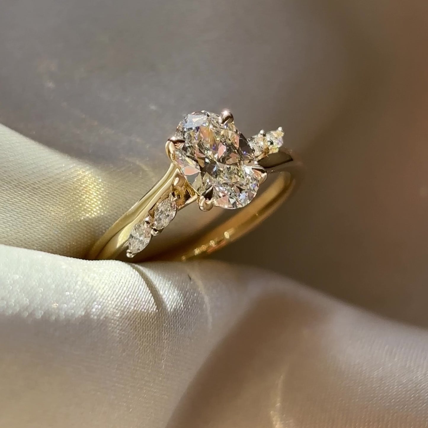 The Amira Ring™ - 1.00ct Lab Diamond Oval with Marquise Accents