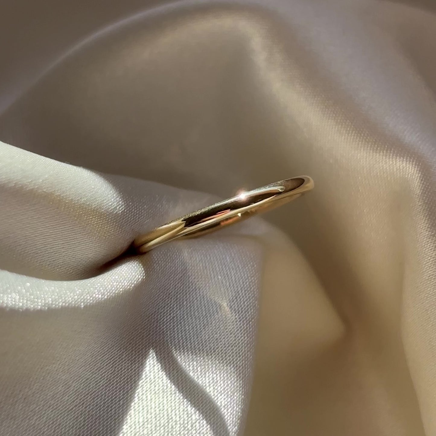 The Classic Comfort Fit Ring - 18K Yellow Gold
