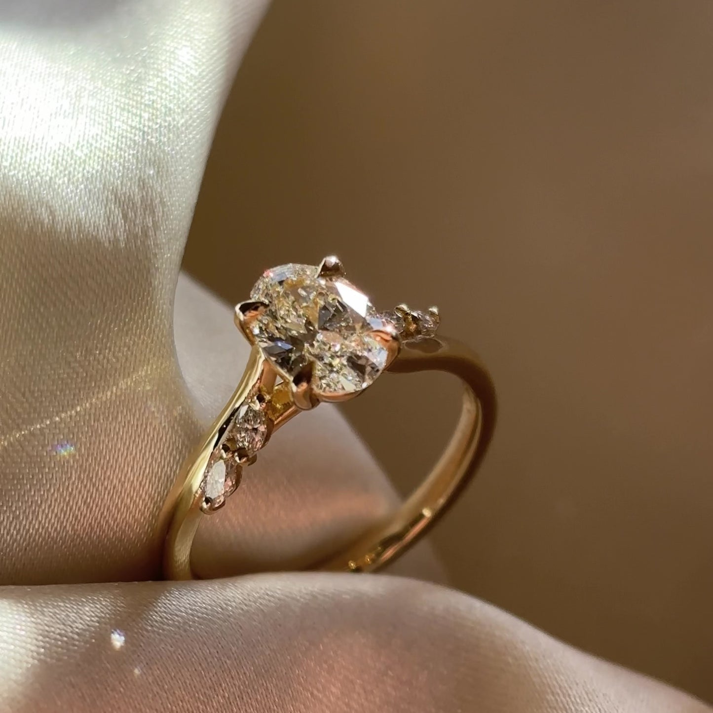 The Amira Ring™ - 1.00ct Lab Diamond Oval with Marquise Accents