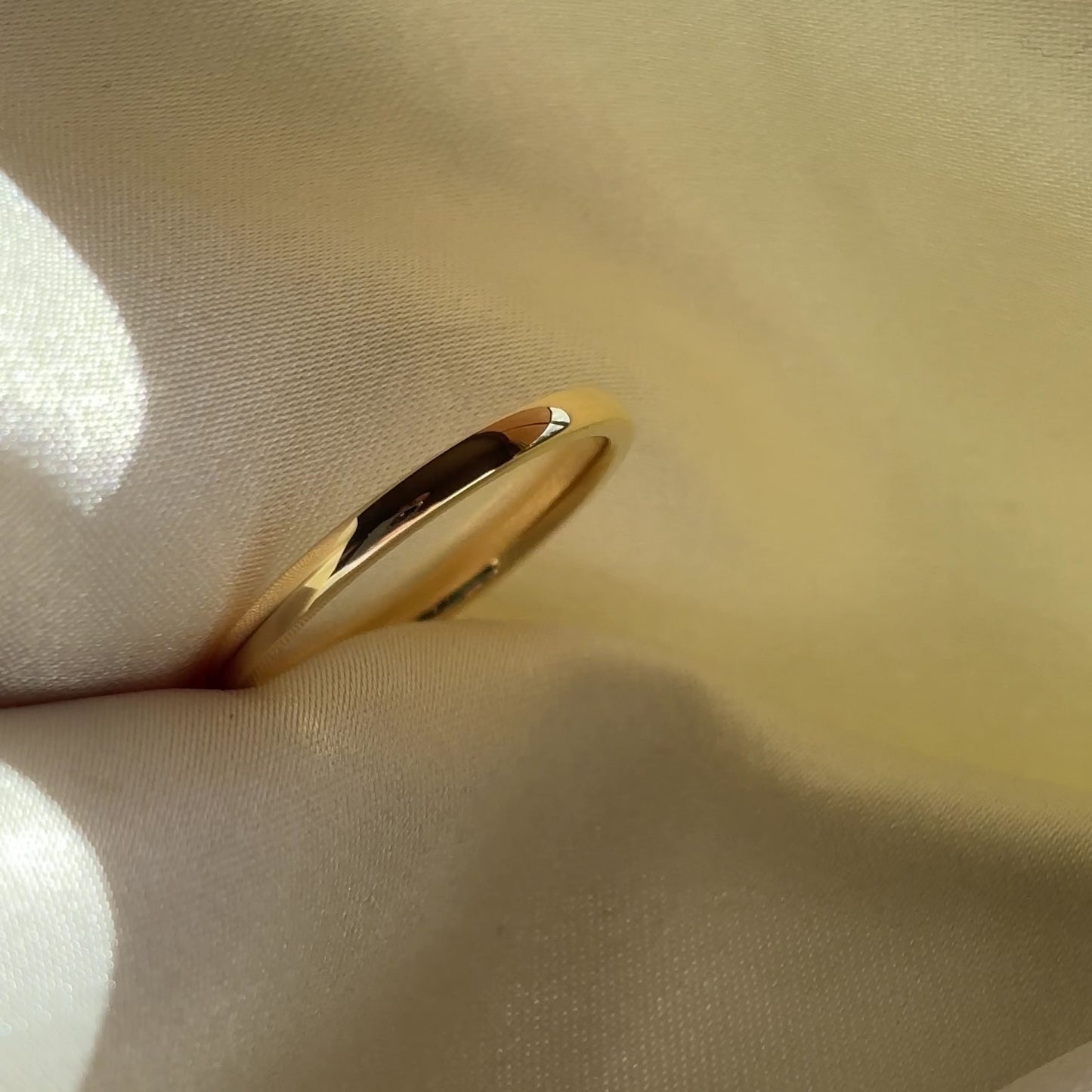 The Classic Comfort Fit Ring - 18K Yellow Gold